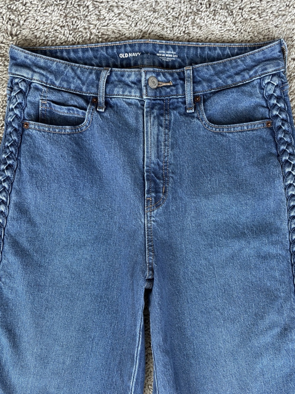 Old Navy Extra-High Waisted Braided Wide-Leg Jeans Medium Wash NWOT - Picture 5 of 12